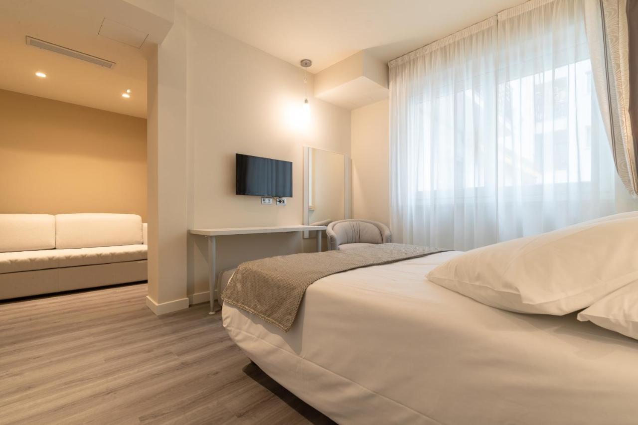 La Dolce Vita Hotel مينتون المظهر الخارجي الصورة