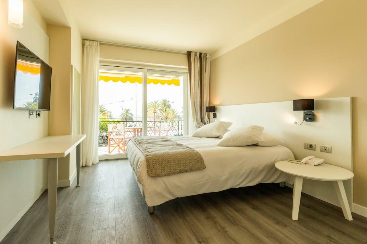 La Dolce Vita Hotel مينتون المظهر الخارجي الصورة